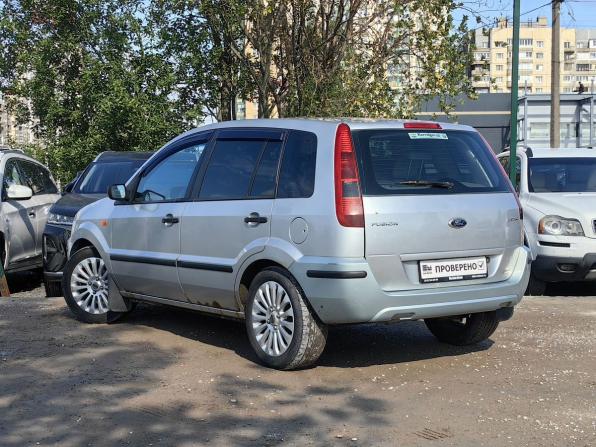 Ford Fusion I с пробегом 2004 года, цена 289 000 рублей, 250000 км, хэтчбек, Автокод Объявления