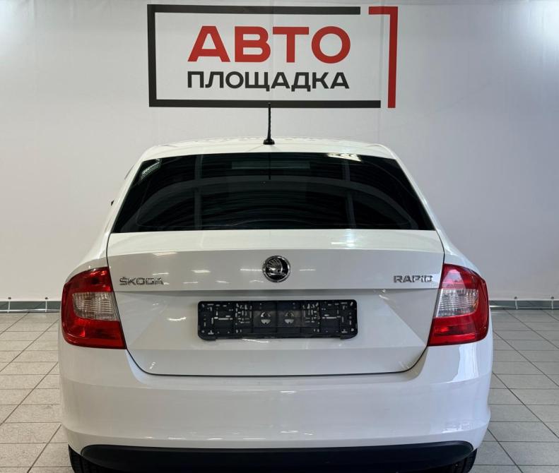 Skoda Rapid I Челябинск  - изображение 5