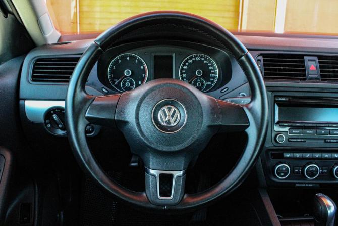 Volkswagen Jetta VI с пробегом 2012 года, цена 999 000 рублей, 191541 км, седан, Автокод Объявления