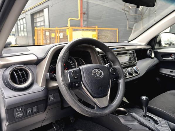 Toyota RAV4 IV (XA40) с пробегом 2013 года, цена 1 720 000 рублей, 205000 км, внедорожник, Автокод Объявления