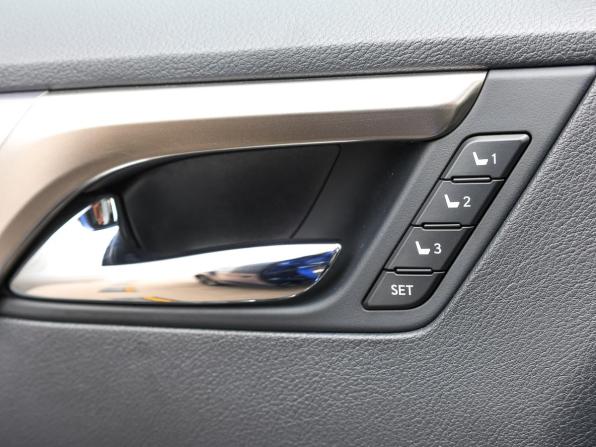 Lexus RX IV Рестайлинг с пробегом 2019 года, цена 4 150 000 рублей, 239800 км, внедорожник, Автокод Объявления