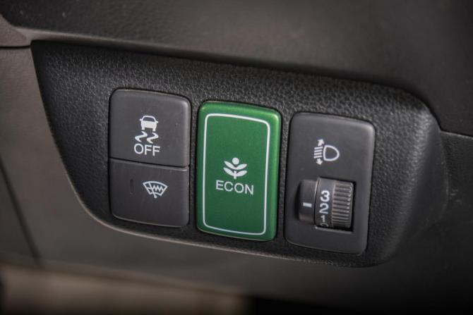 Honda Fit Shuttle I с пробегом 2013 года, цена 1 239 000 рублей, 189650 км, универсал, Автокод Объявления