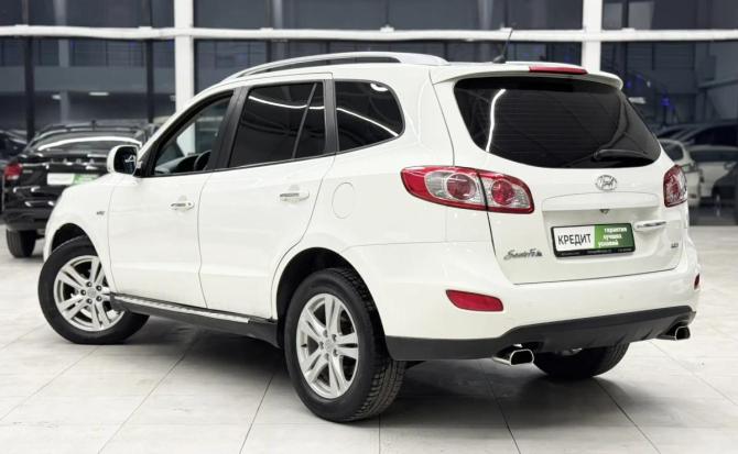 Hyundai Santa Fe II Рестайлинг с пробегом 2011 года, цена 1 099 000 рублей, 303238 км, внедорожник, Автокод Объявления
