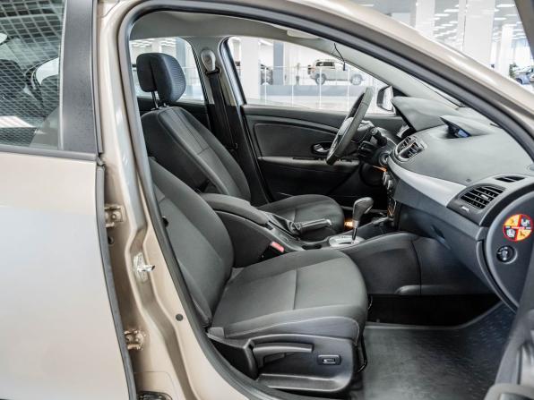 Renault Fluence I с пробегом 2011 года, цена 700 000 рублей, 84973 км, седан, Автокод Объявления