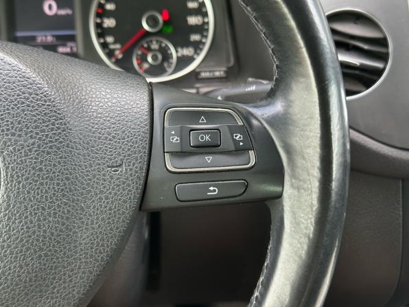 Volkswagen Tiguan I Рестайлинг с пробегом 2013 года, цена 939 000 рублей, 212236 км, внедорожник, Автокод Объявления
