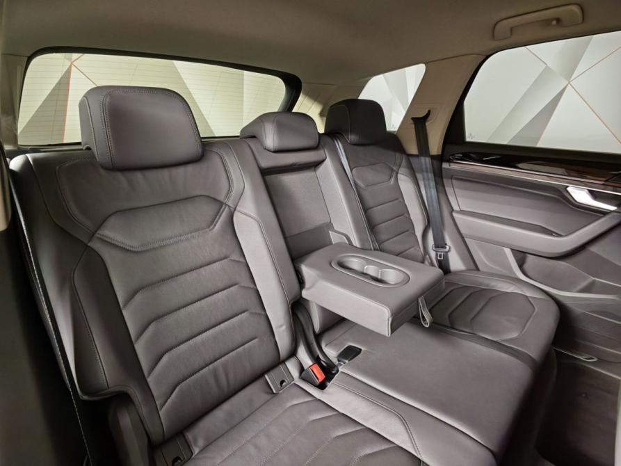 Volkswagen Touareg III Москва  - изображение 16
