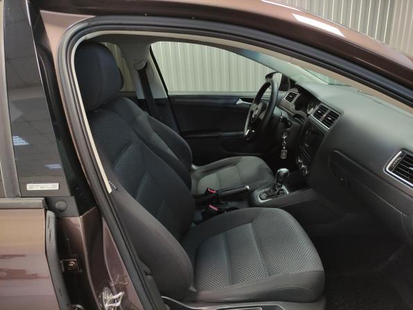 Volkswagen Jetta VI с пробегом 2014 года, цена 865 000 рублей, 239828 км, седан, Автокод Объявления