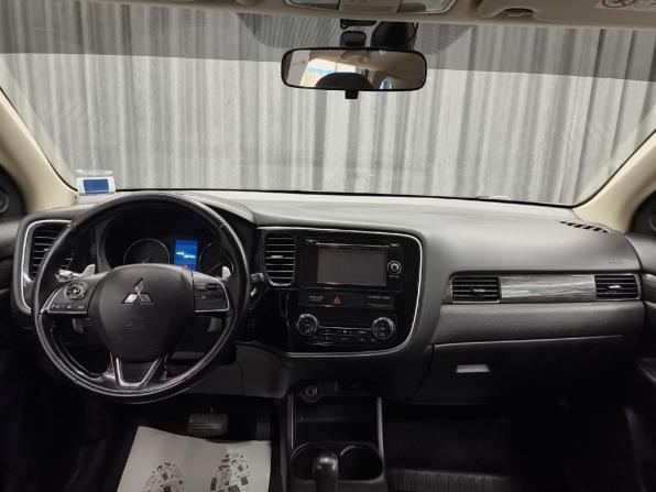 Mitsubishi Outlander III Рестайлинг 2 с пробегом 2015 года, цена 1 950 000 рублей, 200000 км, внедорожник, Автокод Объявления