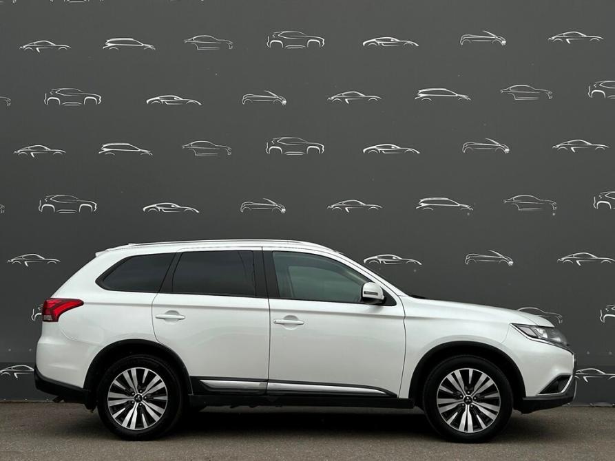 Mitsubishi Outlander III Рестайлинг 3 Санкт-Петербург  - изображение 12