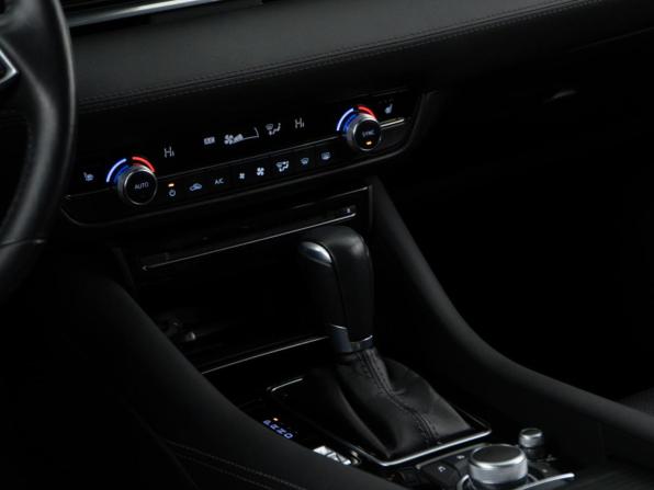 Mazda 6 III (GJ) Рестайлинг 2 с пробегом 2020 года, цена 2 697 077 рублей, 65618 км, седан, Автокод Объявления