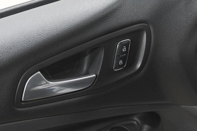 Ford Kuga II с пробегом 2015 года, цена 1 299 000 рублей, 153000 км, внедорожник, Автокод Объявления