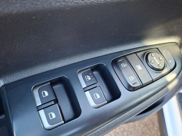 Kia Rio IV с пробегом 2019 года, цена 1 375 000 рублей, 108105 км, хэтчбек, Автокод Объявления
