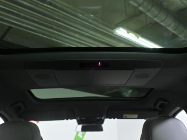 Li Auto (Lixiang) L9 I с пробегом 2023 года, цена 6 540 000 рублей, 31122 км, внедорожник, Автокод Объявления