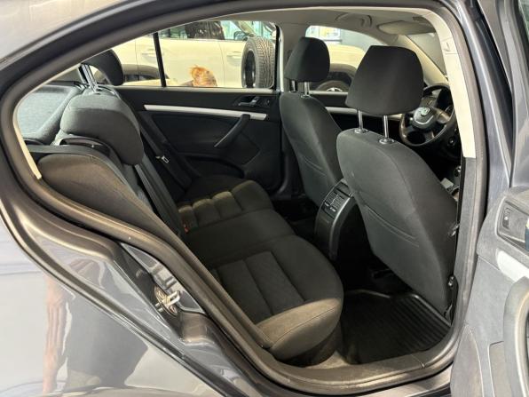 Skoda Octavia II (A5) Рестайлинг с пробегом 2009 года, цена 699 000 рублей, 294000 км, лифтбек, Автокод Объявления