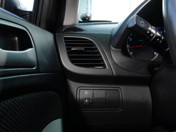 Hyundai Solaris I с пробегом 2013 года, цена 748 000 рублей, 140970 км, хэтчбек, Автокод Объявления