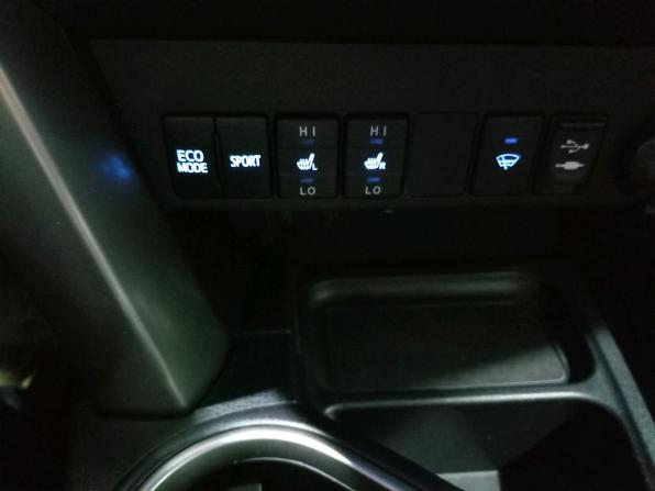 Toyota RAV4 IV (XA40) Рестайлинг с пробегом 2015 года, цена 2 330 000 рублей, 92000 км, внедорожник, Автокод Объявления