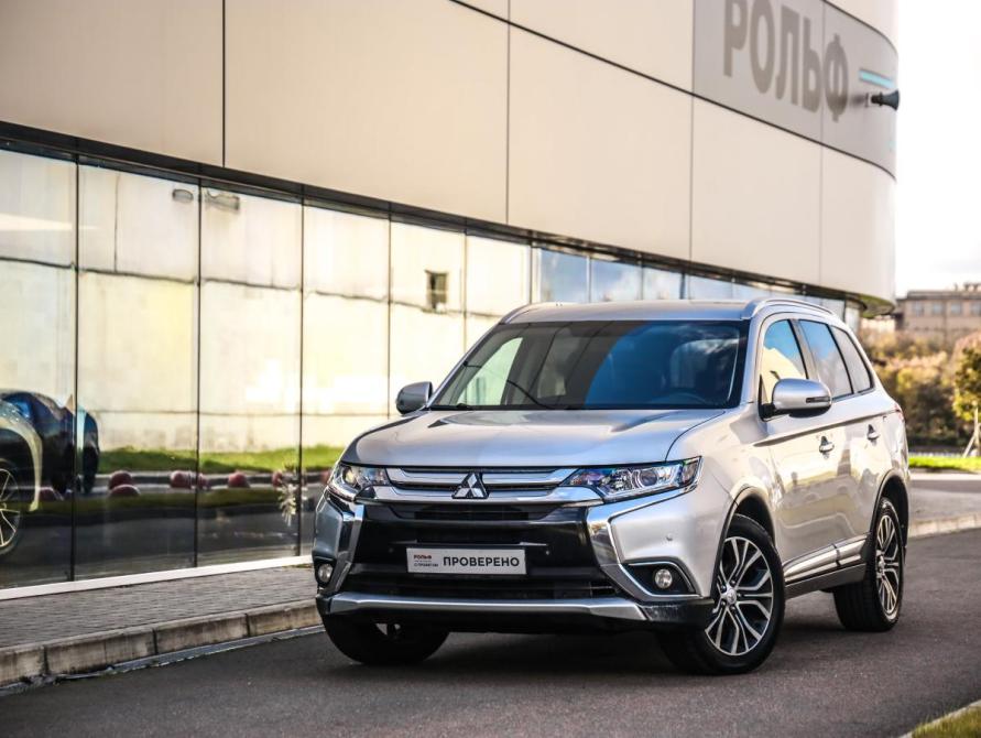Mitsubishi Outlander III Рестайлинг 2 Санкт-Петербург  - изображение 1