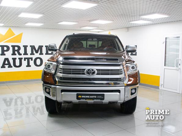 Toyota Tundra II Рестайлинг с пробегом 2014 года, цена 4 999 000 рублей, 304000 км, offers.body_type.unknown, Автокод Объявления