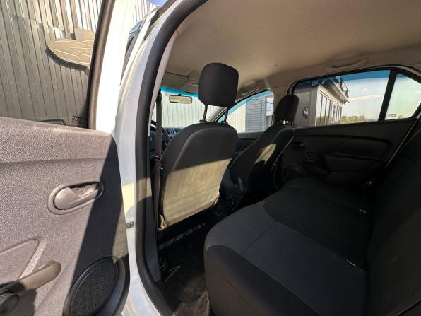Renault Logan II с пробегом 2015 года, цена 649 000 рублей, 152000 км, седан, Автокод Объявления