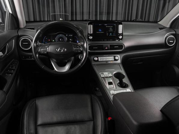 Hyundai Kona I с пробегом 2019 года, цена 1 879 000 рублей, 112725 км, внедорожник, Автокод Объявления
