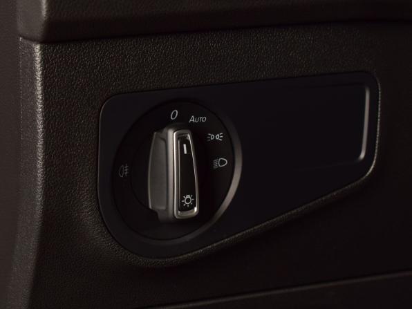 Volkswagen Tiguan II Рестайлинг с пробегом 2022 года, цена 3 649 995 рублей, 40255 км, внедорожник, Автокод Объявления