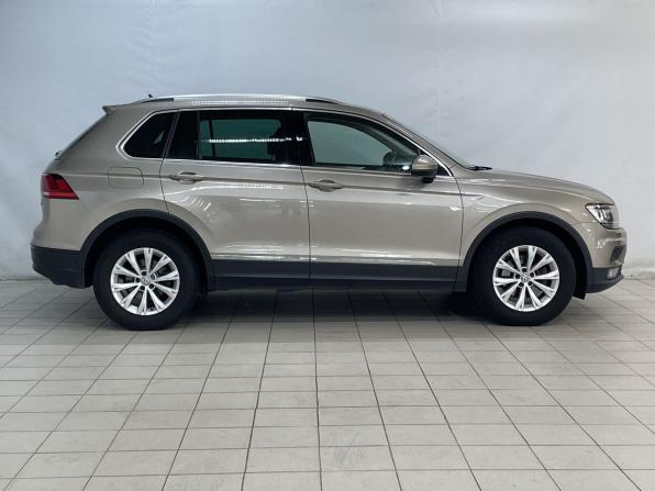 Volkswagen Tiguan II с пробегом 2017 года, цена 1 749 000 рублей, 165845 км, внедорожник, Автокод Объявления