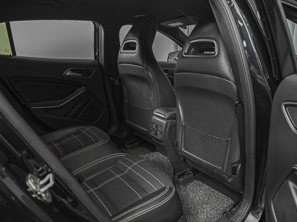 Mercedes-Benz GLA I (X156) с пробегом 2015 года, цена 1 830 000 рублей, 100794 км, внедорожник, Автокод Объявления