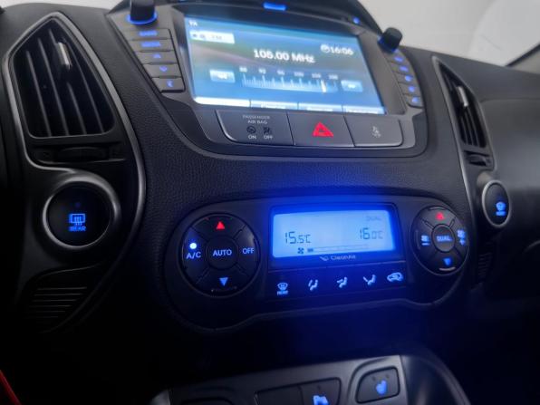 Hyundai ix35 I Рестайлинг с пробегом 2014 года, цена 1 190 000 рублей, 166961 км, внедорожник, Автокод Объявления