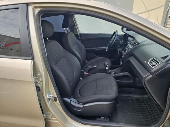 Kia Rio III Рестайлинг с пробегом 2015 года, цена 999 000 рублей, 165270 км, седан, Автокод Объявления