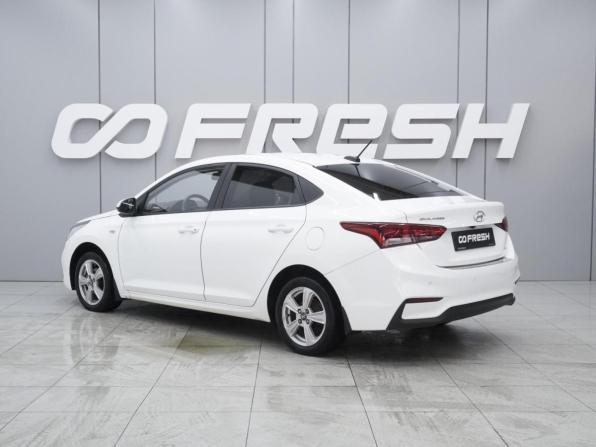 Hyundai Solaris II с пробегом 2017 года, цена 1 470 000 рублей, 114588 км, седан, Автокод Объявления