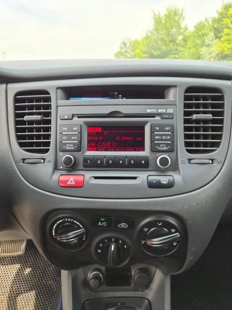 Kia Rio II Рестайлинг с пробегом 2010 года, цена 630 000 рублей, 214342 км, хэтчбек, Автокод Объявления