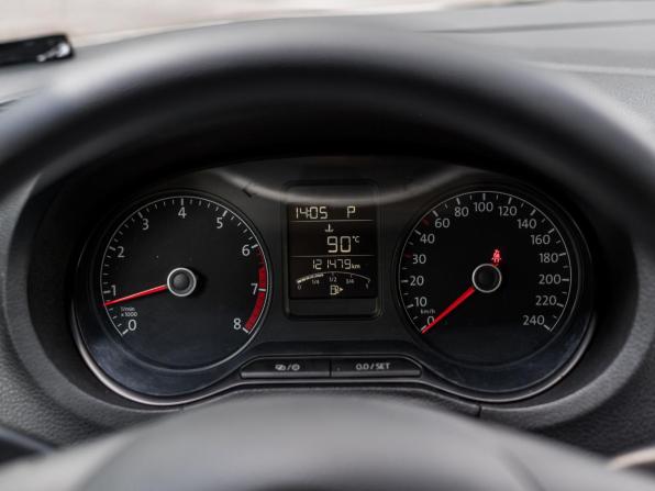Volkswagen Polo V с пробегом 2015 года, цена 910 000 рублей, 121058 км, седан, Автокод Объявления