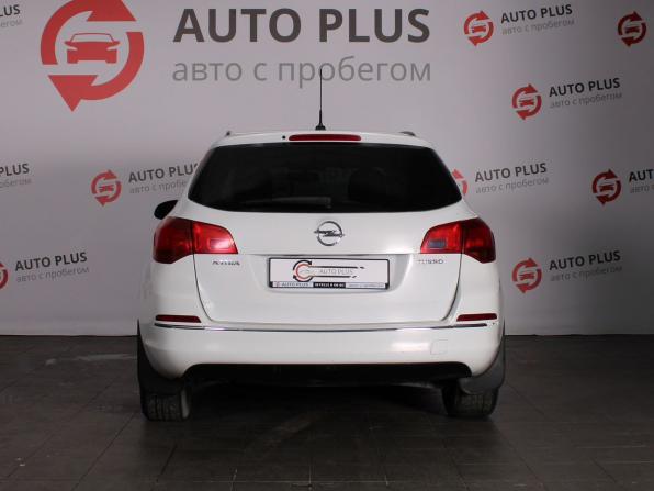 Opel Astra J Рестайлинг с пробегом 2013 года, цена 700 000 рублей, 230663 км, универсал, Автокод Объявления