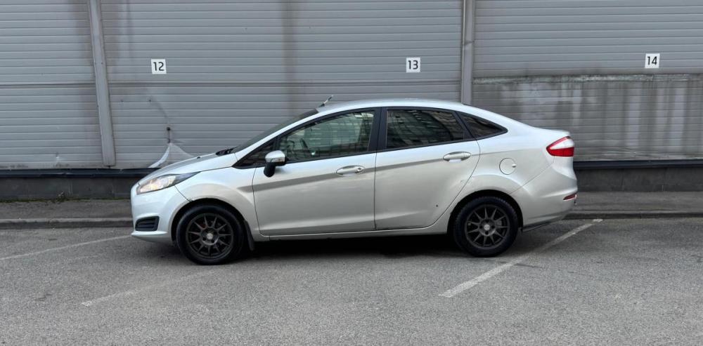 Ford Fiesta Mk6 Рестайлинг Санкт-Петербург  - изображение 9