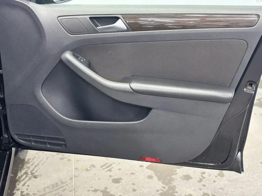 Volkswagen Jetta VI Рестайлинг Саратов  - изображение 13