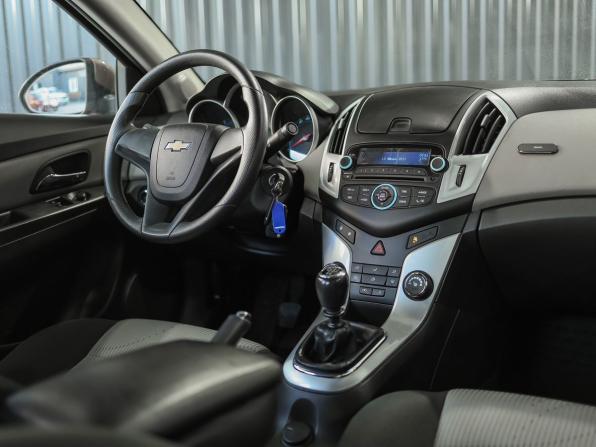Chevrolet Cruze I Рестайлинг с пробегом 2013 года, цена 959 000 рублей, 77260 км, седан, Автокод Объявления