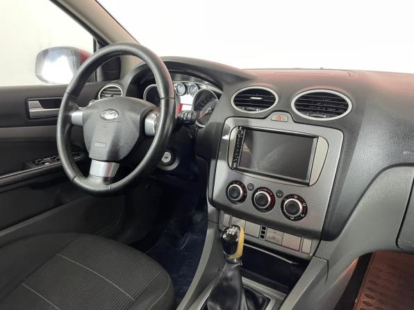 Ford Focus II Рестайлинг с пробегом 2009 года, цена 360 000 рублей, 252152 км, хэтчбек, Автокод Объявления