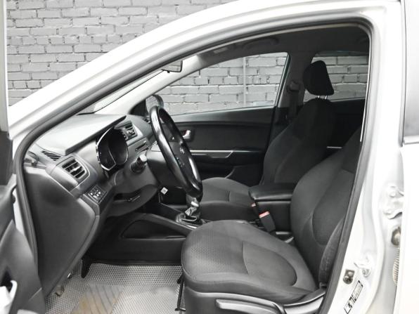 Kia Rio III Рестайлинг с пробегом 2017 года, цена 1 250 000 рублей, 117452 км, седан, Автокод Объявления