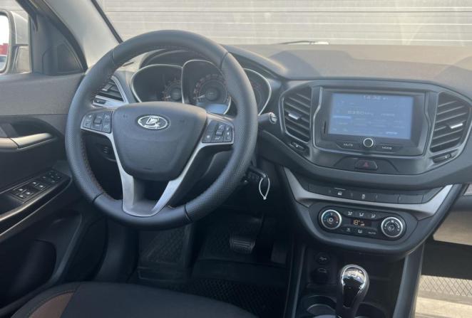 Lada (ВАЗ) Vesta I с пробегом 2017 года, цена 700 000 рублей, 110056 км, седан, Автокод Объявления