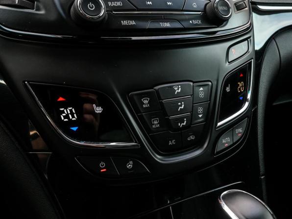 Opel Insignia I Рестайлинг с пробегом 2014 года, цена 1 149 000 рублей, 151532 км, седан, Автокод Объявления