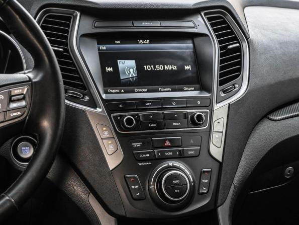 Hyundai Santa Fe III Рестайлинг с пробегом 2017 года, цена 1 984 000 рублей, 149604 км, внедорожник, Автокод Объявления