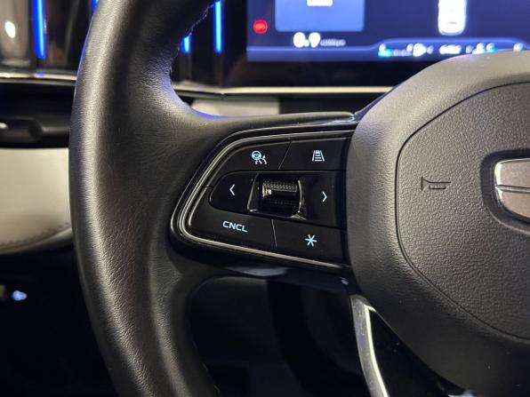 Geely Atlas II с пробегом 2024 года, цена 2 787 000 рублей, 54146 км, внедорожник, Автокод Объявления