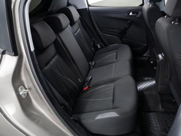 Peugeot 208 I с пробегом 2013 года, цена 850 000 рублей, 64972 км, хэтчбек, Автокод Объявления
