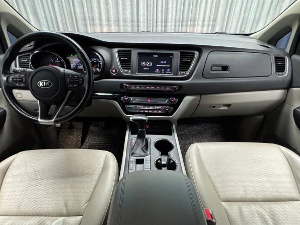 Kia Carnival III с пробегом 2019 года, цена 2 850 000 рублей, 165226 км, минивэн, Автокод Объявления
