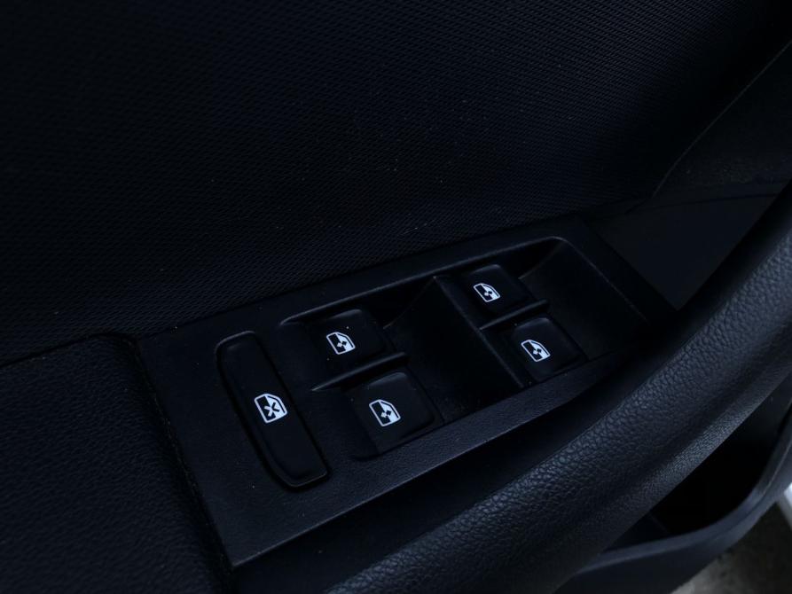 Skoda Rapid I Рестайлинг Брянск  - изображение 13