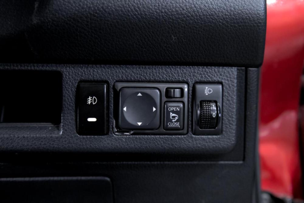 Nissan Tiida I Тюмень  - изображение 18