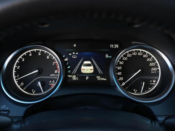 Toyota Camry VIII (XV70) Рестайлинг с пробегом 2021 года, цена 2 899 000 рублей, 137354 км, седан, Автокод Объявления