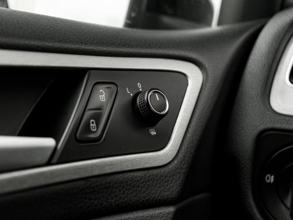 Volkswagen Golf VII с пробегом 2014 года, цена 1 286 000 рублей, 211040 км, хэтчбек, Автокод Объявления