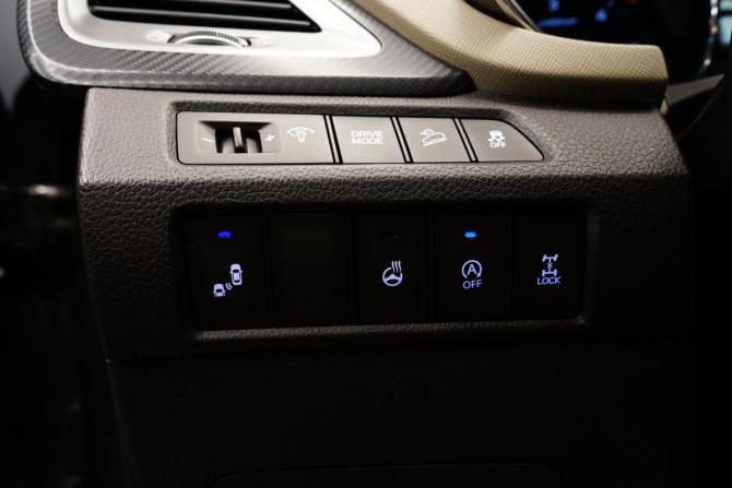 Hyundai Santa Fe III Рестайлинг с пробегом 2015 года, цена 2 437 000 рублей, 159491 км, внедорожник, Автокод Объявления