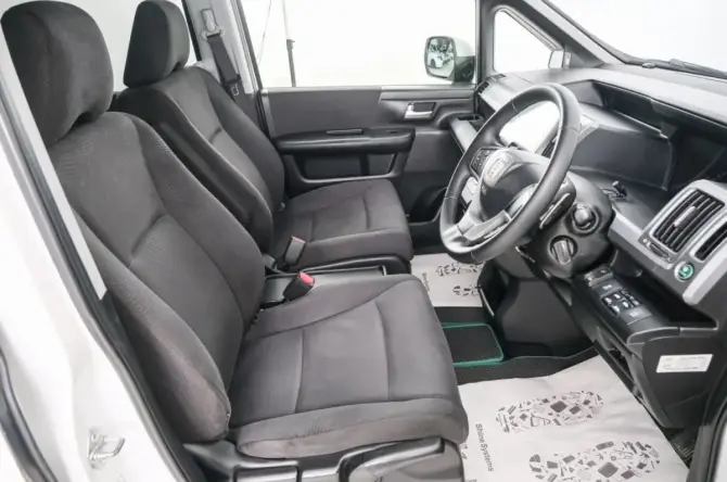 Honda Stepwgn IV Рестайлинг с пробегом 2013 года, цена 1 469 000 рублей, 260000 км, минивэн, Автокод Объявления